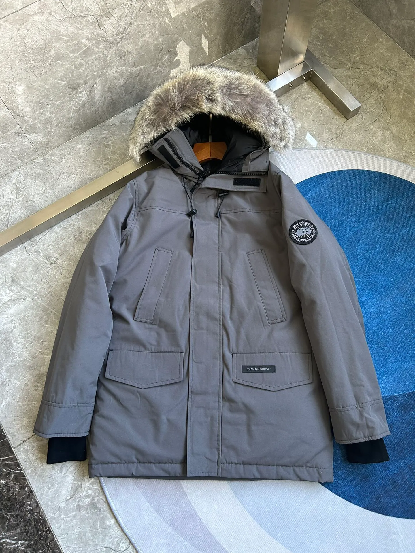 P720 Big Goose 13 Langford men's down jacket. Color (red label) black, dark blue, off-white, gray, gray camouflage. Color (black label) black black label, gray black label. Size: S. M. L. XL. XXL.